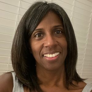 Meet your Posher, Angie